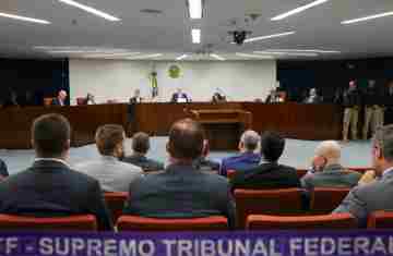  Saiba como foram os dois votos pela condenação de Bolsonaro no STF 